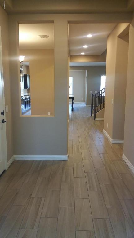 4627 E Navigator Ln, Phoenix, AZ 85050 photo 6