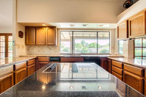 511 E Citation Ln, Tempe, AZ 85284 photo 22