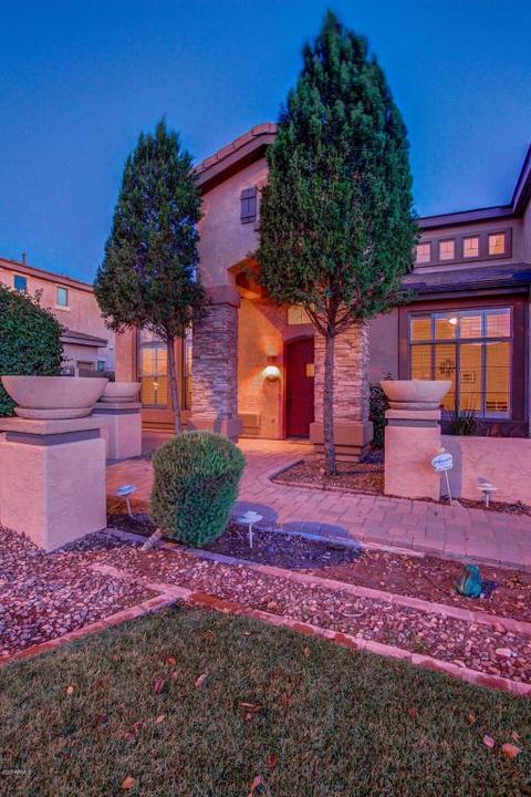 245 E Frances Ln, Gilbert, AZ 85295 photo 3