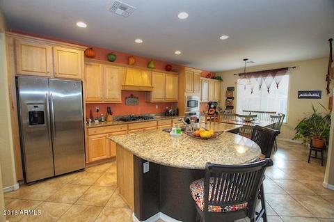 3921 E Half Hitch Pl, Phoenix, AZ 85050 photo 7