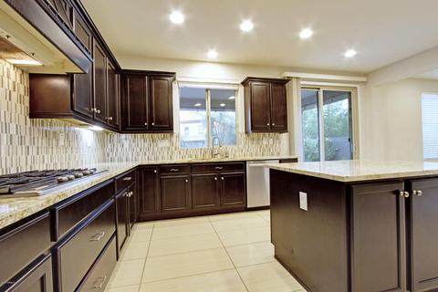 3611 E Salter Dr, Phoenix, AZ 85050 photo 9