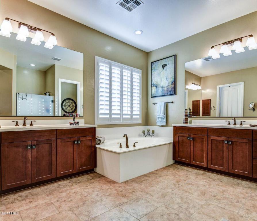 2817 E Clark Dr, Gilbert, AZ 85297 photo 23