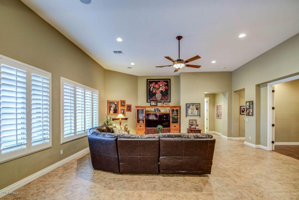 2817 E Clark Dr, Gilbert, AZ 85297 photo 17