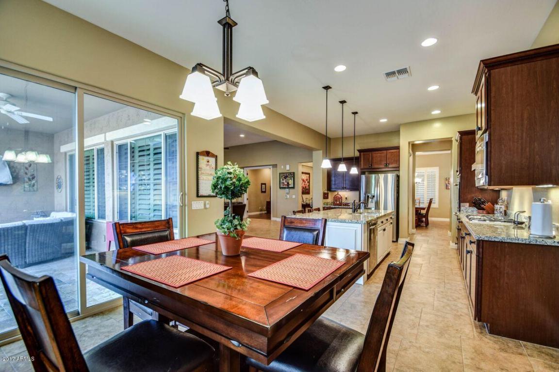 2817 E Clark Dr, Gilbert, AZ 85297 photo 3