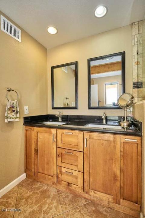2735 E Sierra St, Phoenix, AZ 85028 photo 9