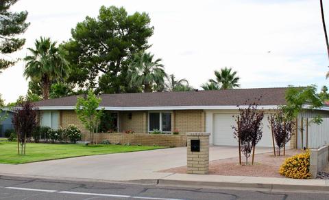 28 E Moon Valley Dr, Phoenix, AZ 85022 photo 2