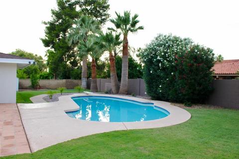 28 E Moon Valley Dr, Phoenix, AZ 85022 photo 8
