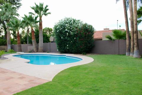 28 E Moon Valley Dr, Phoenix, AZ 85022 photo 11