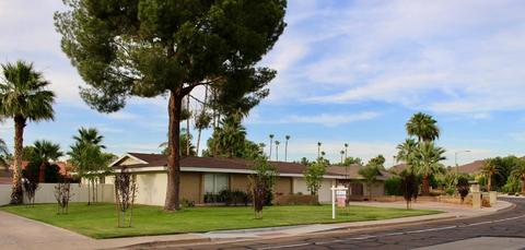 28 E Moon Valley Dr, Phoenix, AZ 85022 photo 3