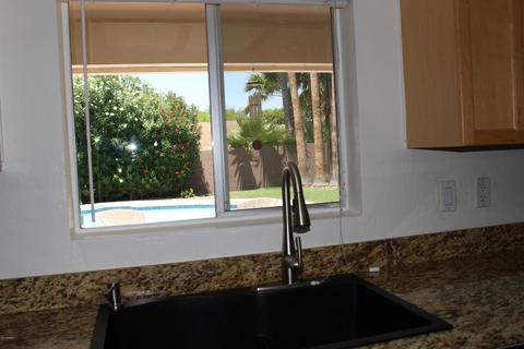 28 E Moon Valley Dr, Phoenix, AZ 85022 photo 25