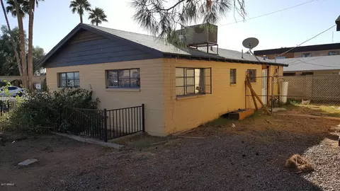 3130 N 37th St, Phoenix, AZ 85018 photo 2