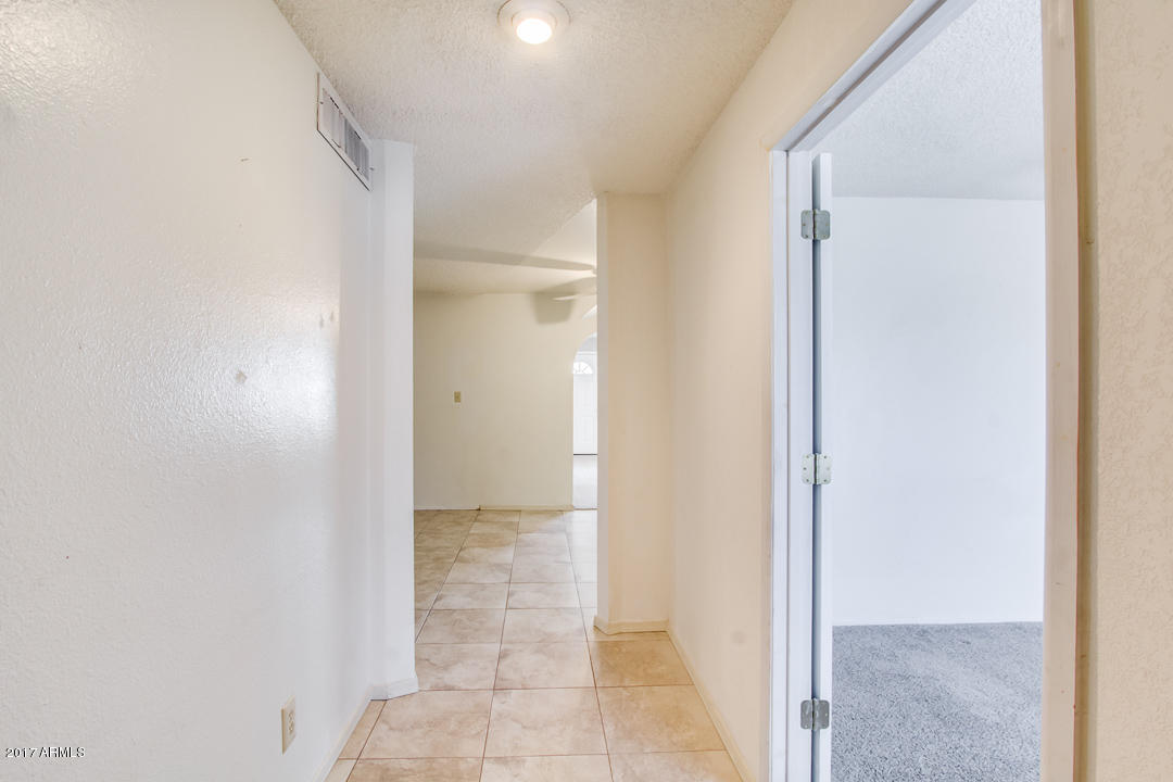 4202 E Walatowa St, Phoenix, AZ 85044 photo 13