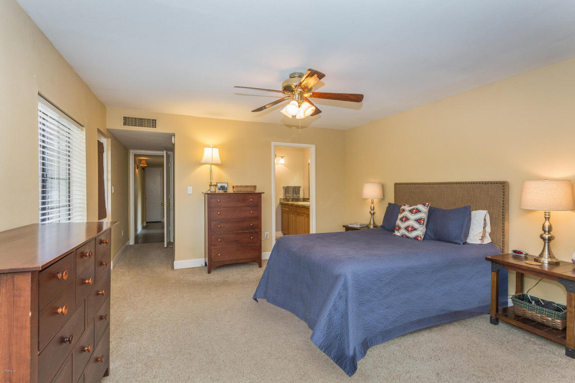3909 E Whitton Ave, Phoenix, AZ 85018 photo 21