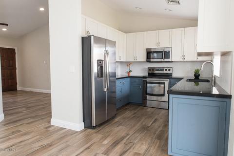 2717 E Rock Wren Rd, Phoenix, AZ 85048 photo 2