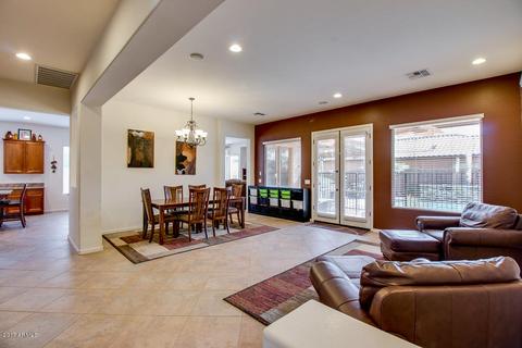 6936 S Magic Ct, Gilbert, AZ 85298 photo 8