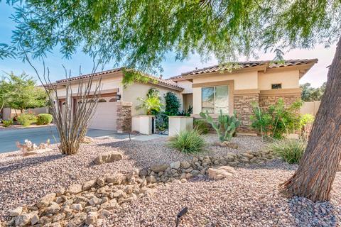 6936 S Magic Ct, Gilbert, AZ 85298 photo 4