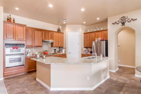 3015 S Colonial St, Gilbert, AZ 85295 photo 9