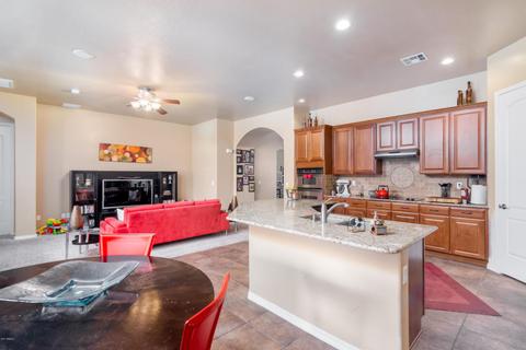 3015 S Colonial St, Gilbert, AZ 85295 photo 7