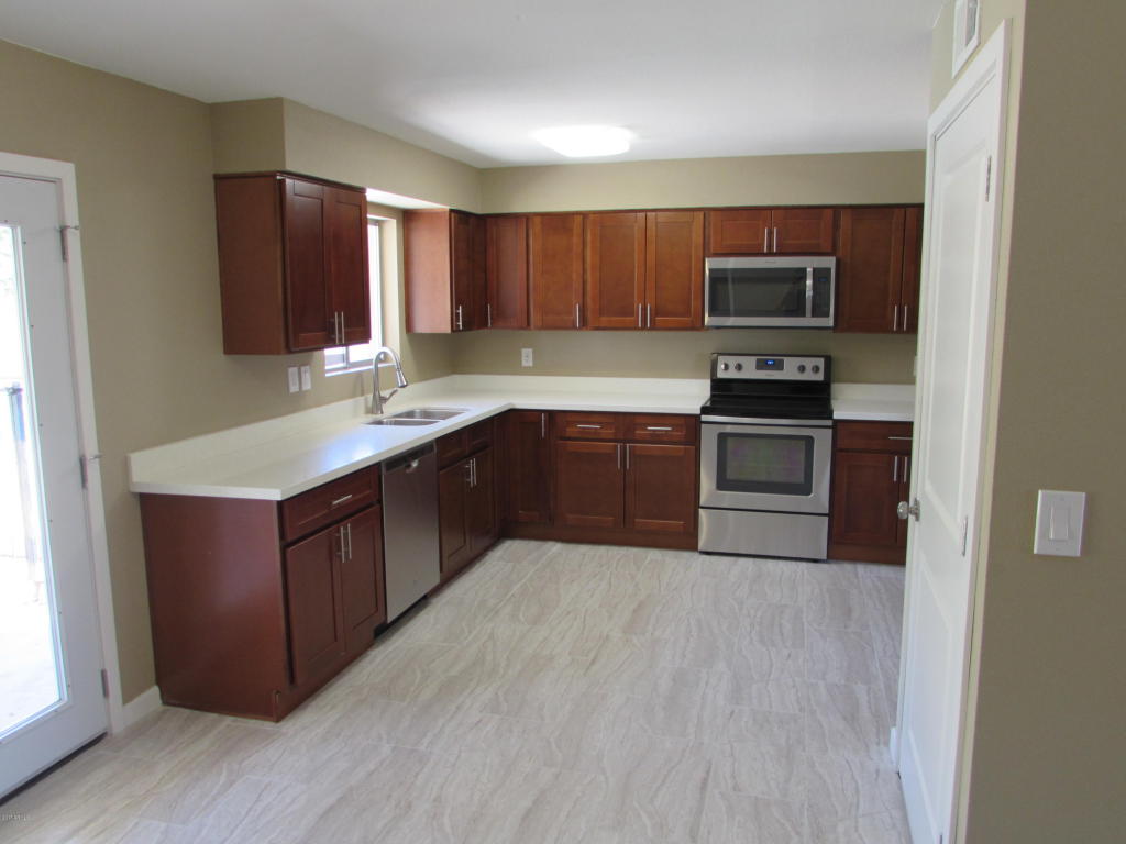 974 W 5th Ave, Apache Junction, AZ 85120 photo 3