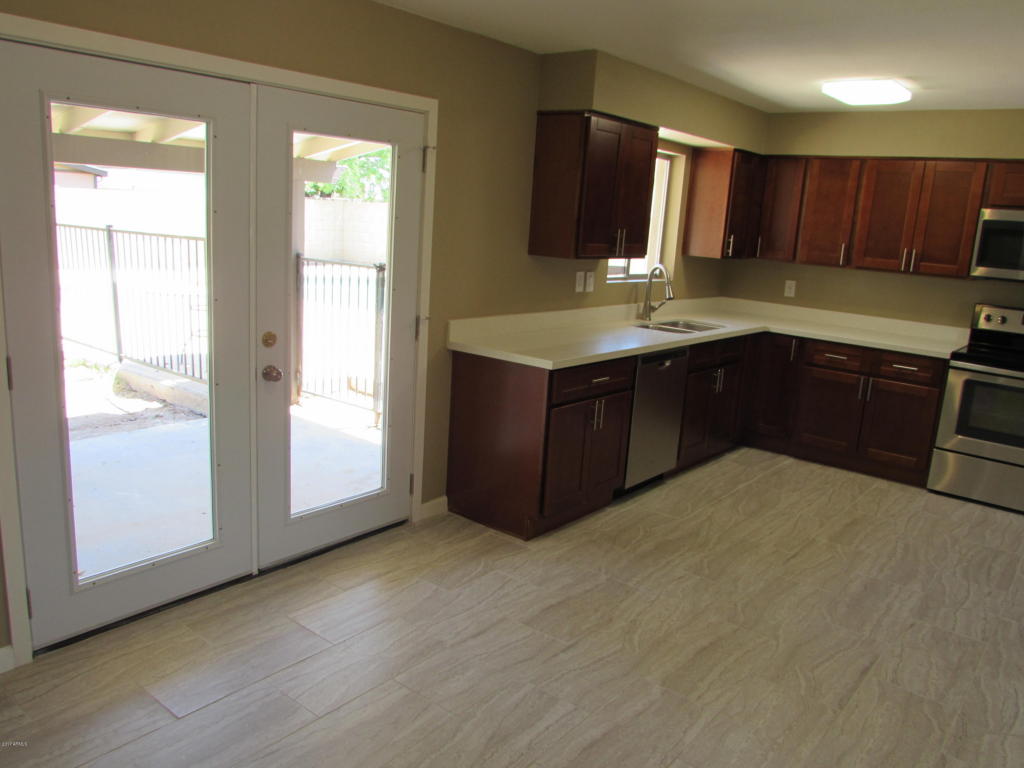 974 W 5th Ave, Apache Junction, AZ 85120 photo 4