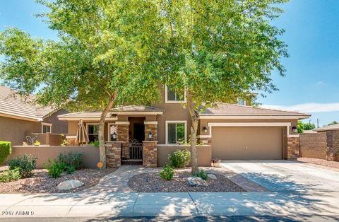 1915 E Merlot St, Gilbert, AZ 85298 photo 2