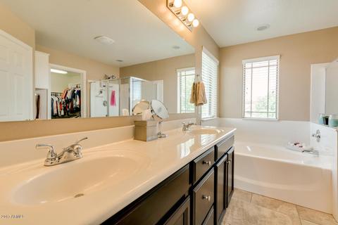 1915 E Merlot St, Gilbert, AZ 85298 photo 31