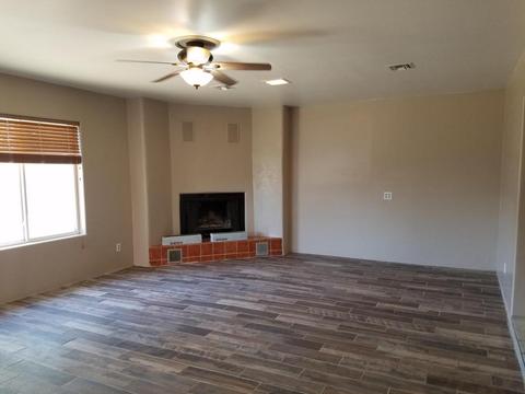 225 E Jacaranda St, Mesa, AZ 85201 photo 2