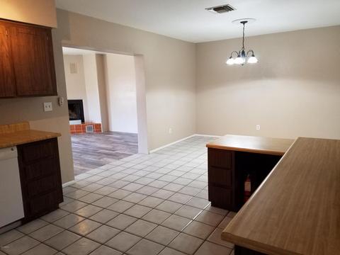 225 E Jacaranda St, Mesa, AZ 85201 photo 7