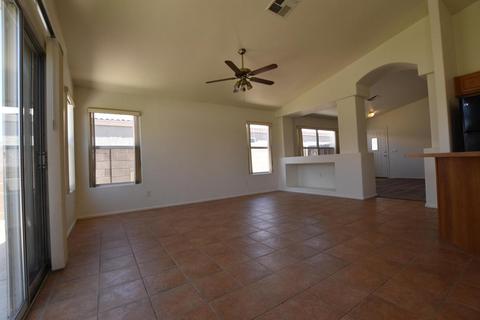 4738 E Desert Wind Dr, Phoenix, AZ 85044 photo 8