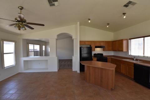 4738 E Desert Wind Dr, Phoenix, AZ 85044 photo 3