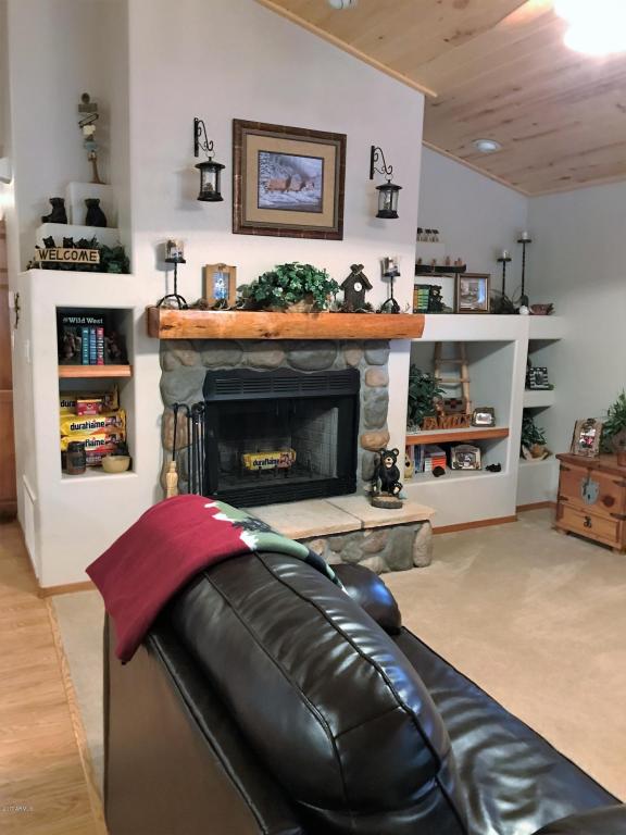 2654 Lodge Loop, Overgaard, AZ 85933 photo 2