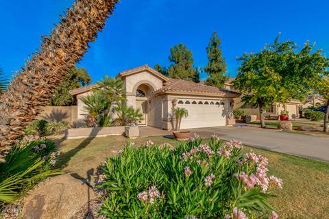 855 N Quail Ln, Gilbert, AZ 85233 photo 3