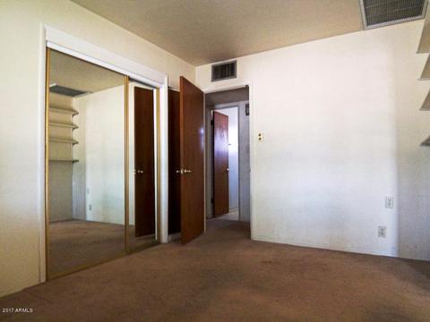 830 Echo Ln, Phoenix, AZ 85020 photo 4
