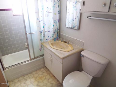 830 Echo Ln, Phoenix, AZ 85020 photo 9