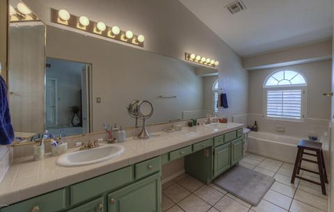 4146 E Mercer Ln, Phoenix, AZ 85028 photo 9