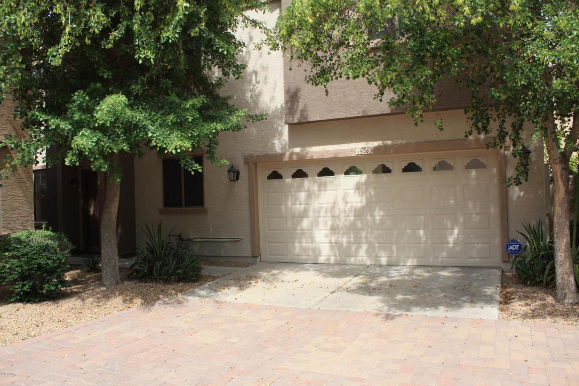 1356 E Dunbar Dr, Phoenix, AZ 85042 photo 1