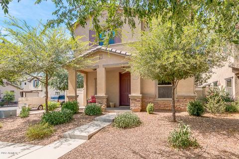869 S Pheasant Dr, Gilbert, AZ 85296 photo 2