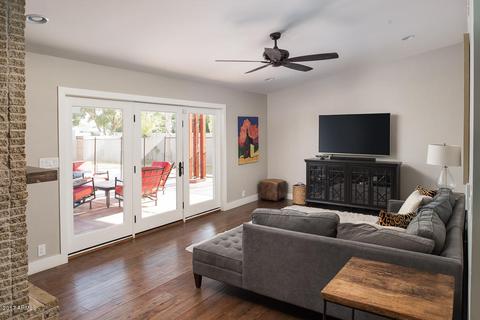 3421 N 47th Pl, Phoenix, AZ 85018 photo 9