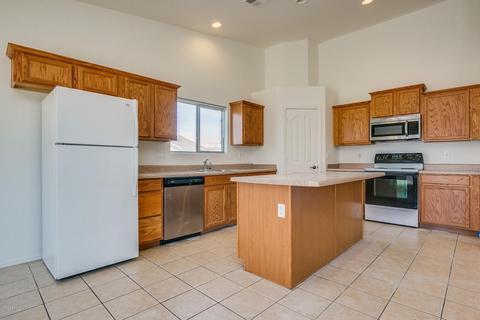 956 W Toltec Dr, Coolidge, AZ 85128 photo 4