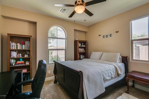 3421 E Betsy Ln, Gilbert, AZ 85296 photo 11