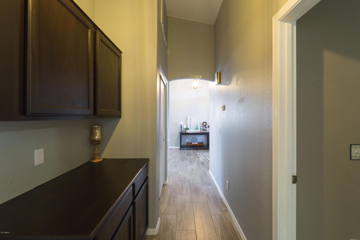 1410 E Maldonado Dr, Phoenix, AZ 85042 photo 5