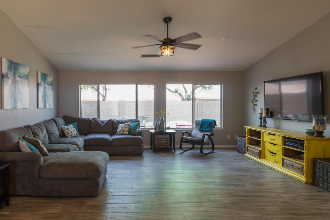 1410 E Maldonado Dr, Phoenix, AZ 85042 photo 3