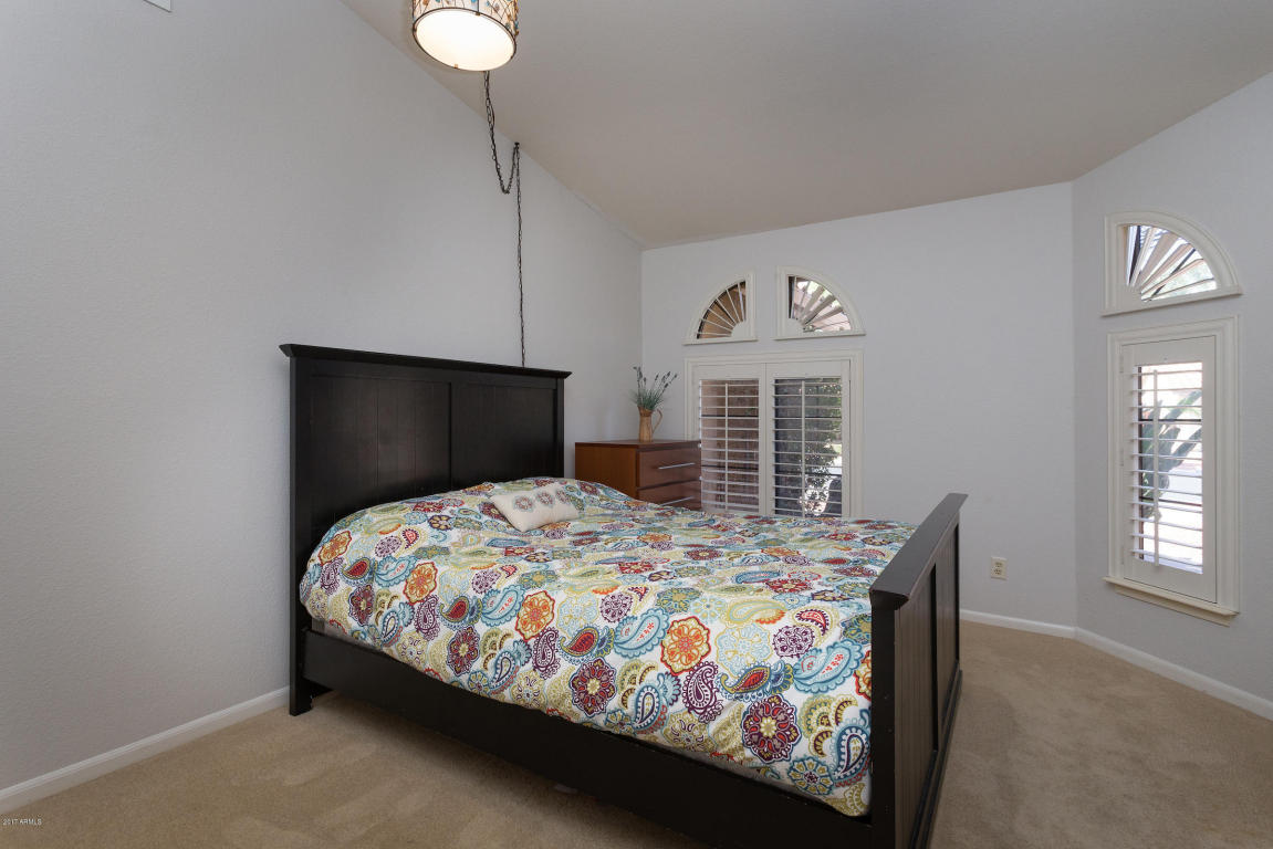 1001 W Sherri Dr, Gilbert, AZ 85233 photo 8