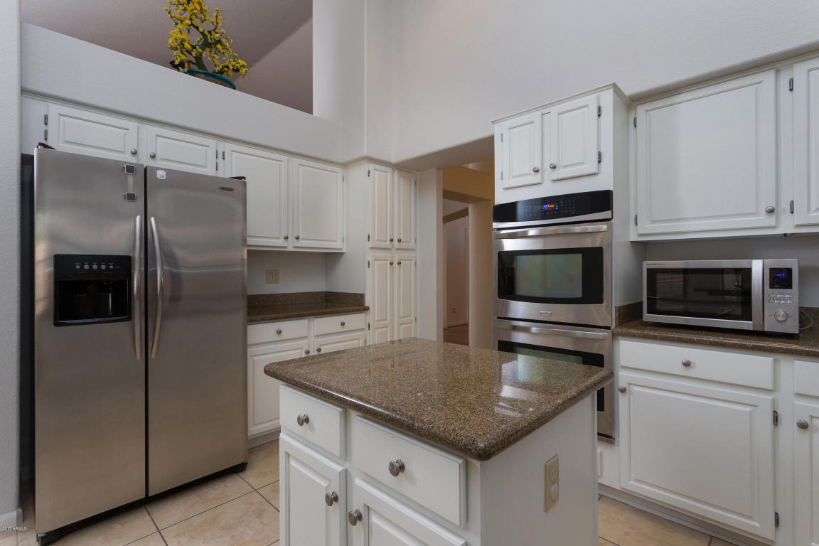 1001 W Sherri Dr, Gilbert, AZ 85233 photo 5