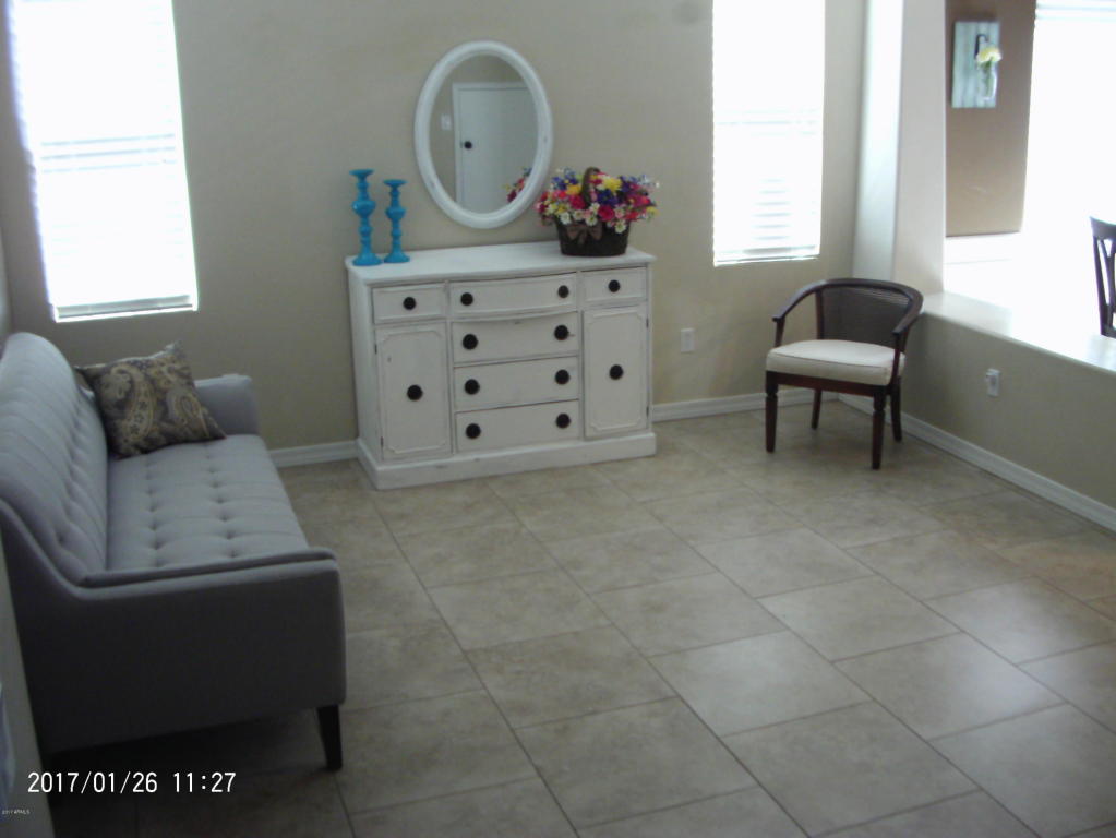 4235 E Betsy Ln, Gilbert, AZ 85296 photo 2