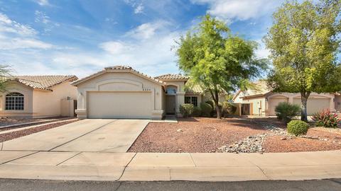 2226 E Devon Ct, Gilbert, AZ 85296 photo 2