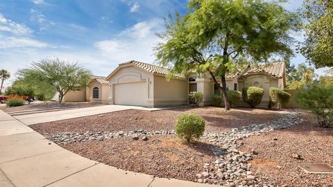 2226 E Devon Ct, Gilbert, AZ 85296 photo 3
