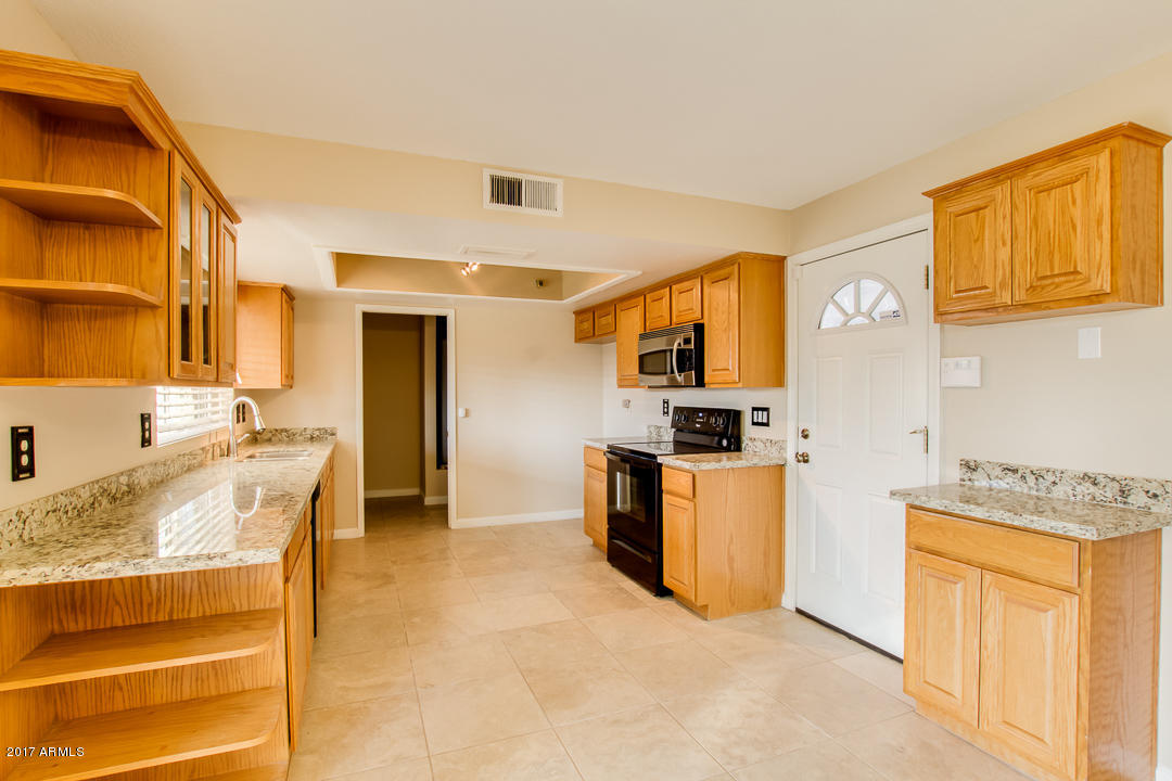 3420 E Campo Bello Dr, Phoenix, AZ 85032 photo 10