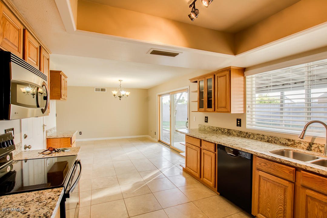 3420 E Campo Bello Dr, Phoenix, AZ 85032 photo 13