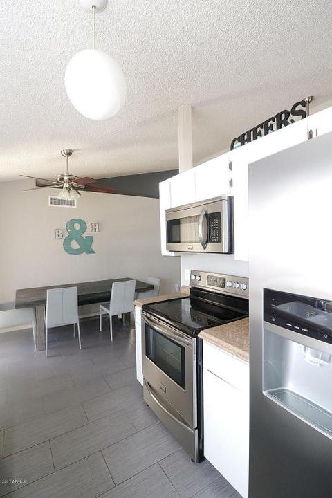 1820 E Sandra Ter, Phoenix, AZ 85022 photo 8